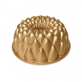 Molde Bundt Kaleidoscope Nordic Ware de 24 cm en aluminio fundido dorado.