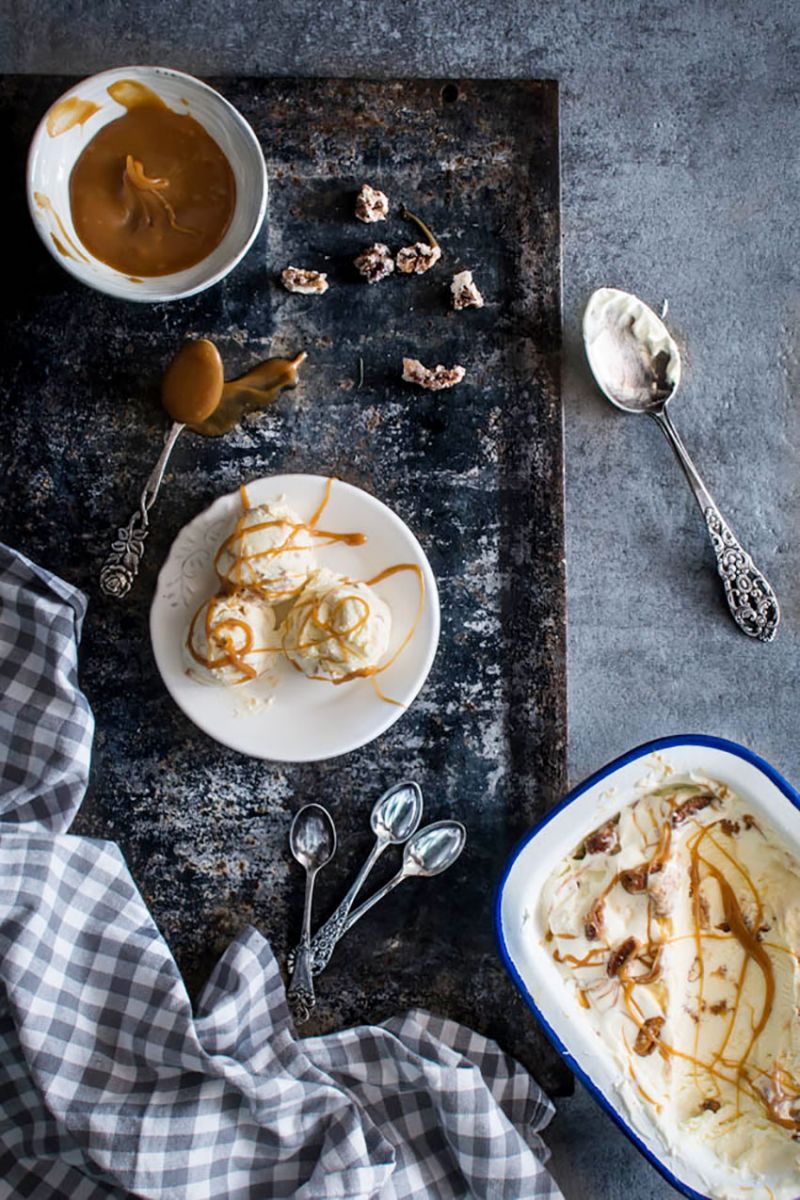 Helado de nueces de pecan y caramelo salado