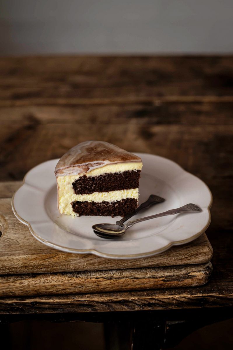 Tarta Tiramisú con Glaseado Espejo Marmolado