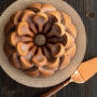 Molde Nordic Ware Magnolia Bundt