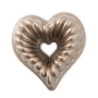 Molde Nordic Ware Bundt Elegant Heart 