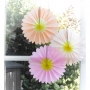 Set de 3 abanicos decorativos con forma de margarita en 3 colores Set de 3 abanicos decorativos con forma de margarita en 3 colores